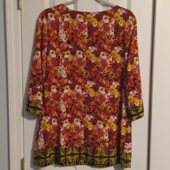 Valerie Stevens Floral Tunic in Red, Yellow, and Black - Picture 5 of 5